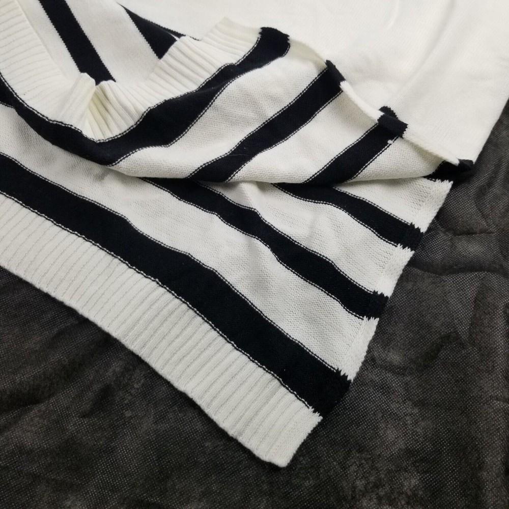 Jaclyn Smith Cowl Neck Cafton Poncho Sweater Womens White & Black Size S / M - Picture 14 of 15